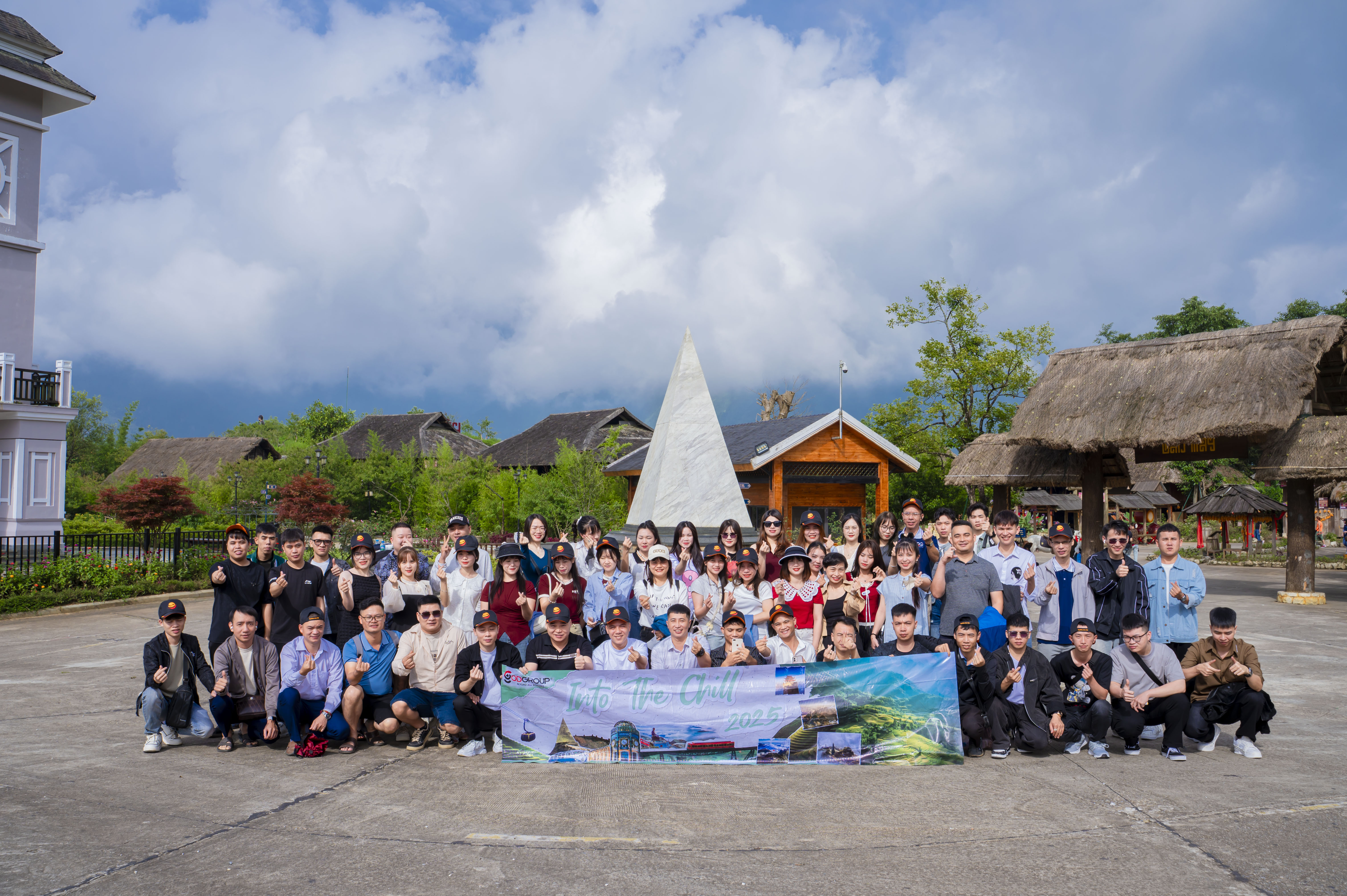 CÔNG TY TNHH GOD GROUP